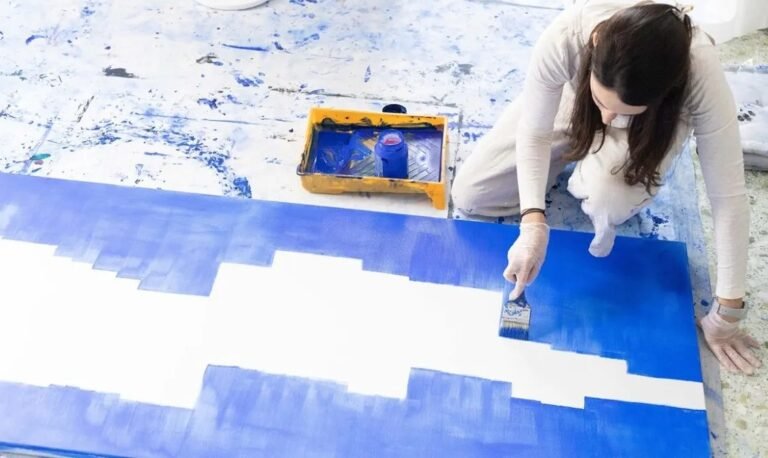 Μαρία Φραγκουδάκη: Από την εικαστική σκηνή της Νέας Υόρκης μέχρι την πρωτοβουλία της που υποστηρίζει γυναίκες και παιδιά